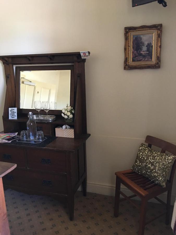 Wirrabara Hotel Екстериор снимка