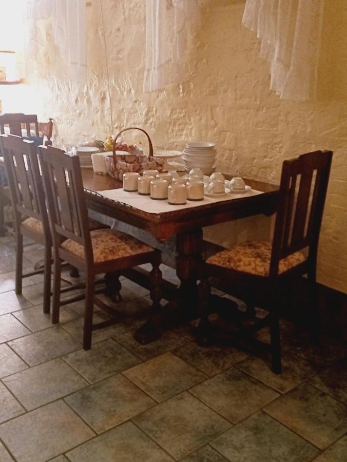 Wirrabara Hotel Екстериор снимка